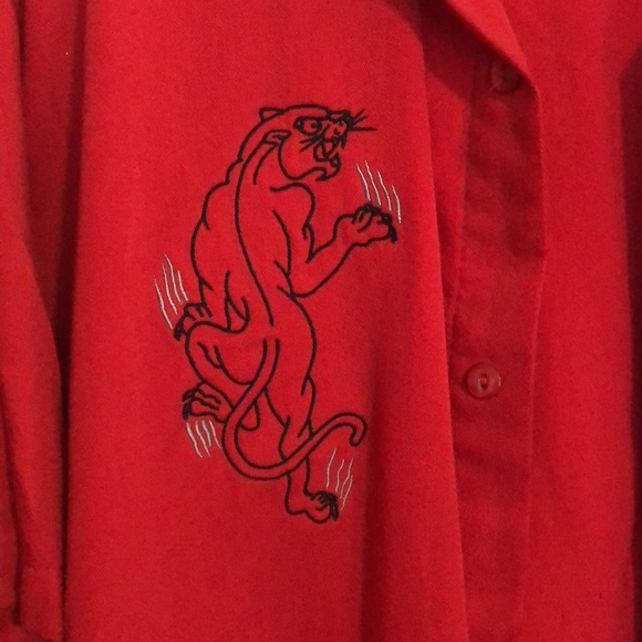 Retro style red lounge shirt - Picture 2 of 3